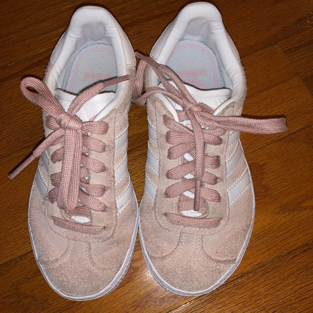 Girls pink suede adidas sneakers